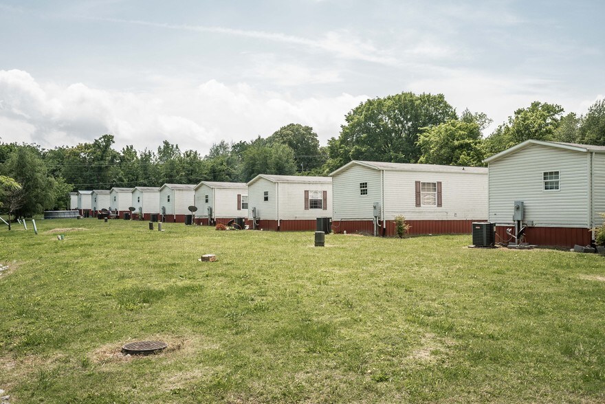 More Photos Of 1600 Page St, Springfield Manufactured Housing Mobile Home Park For Sale