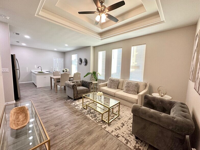 More Photos Of 1014 Starr St, Mercedes Apartments For Sale