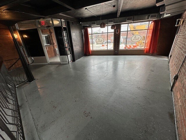 More Photos Of 31 South St, Mount Vernon Light Manufacturing For Lease