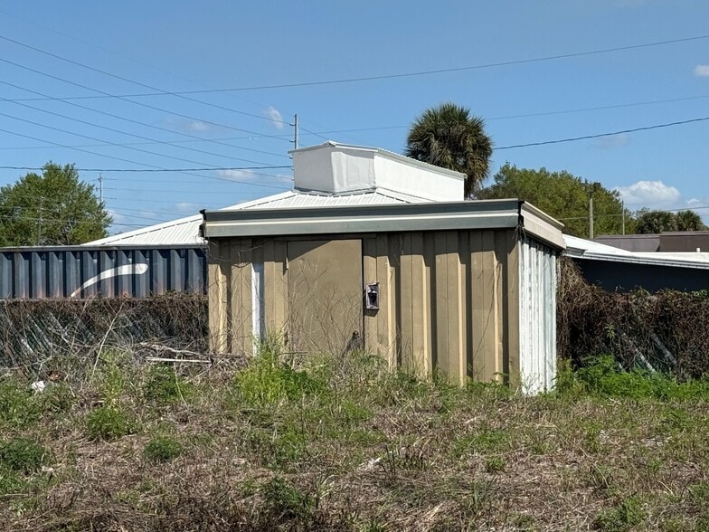 More Photos Of 3960 Silver Star Rd, Orlando Auto Dealership For Sale