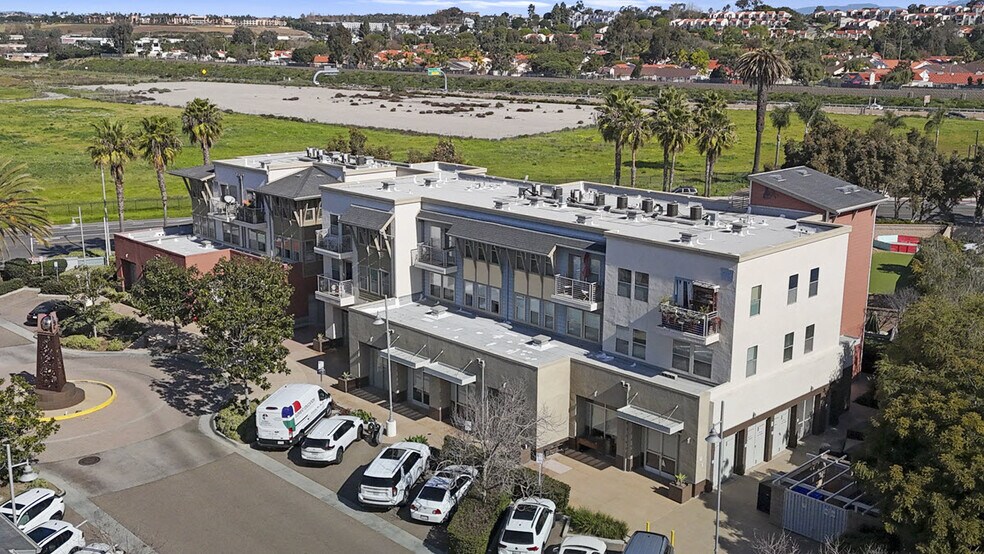 More Photos Of 6801 Embarcadero Ln, Carlsbad Apartments For Sale