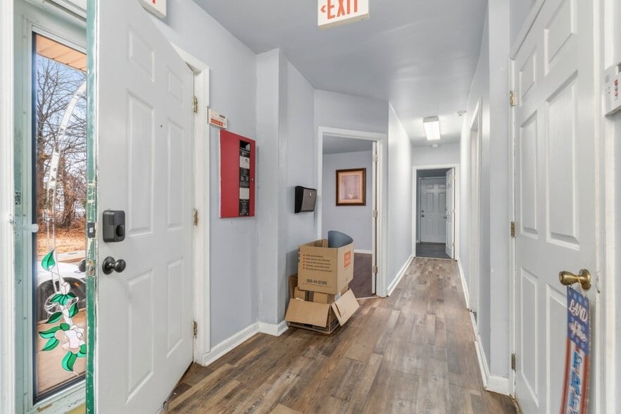More Photos Of 3921 Old York Rd, Baltimore Specialty For Sale