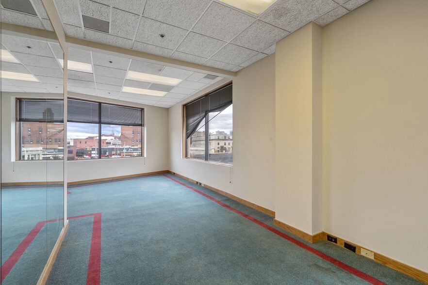 More Photos Of 344 W Genesee St, Syracuse Loft Creative Space For Lease