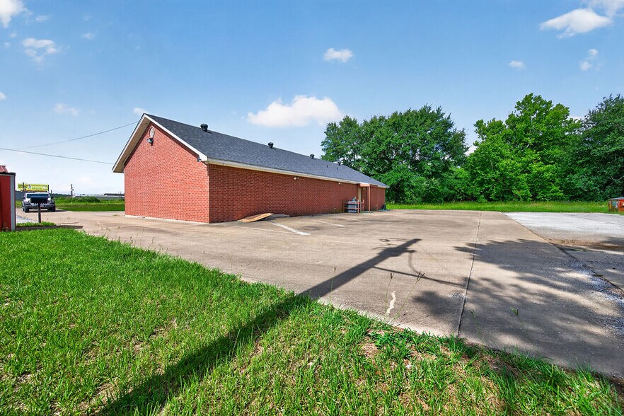 More Photos Of 8351 Fm 3506, Coffee City Office For Sale