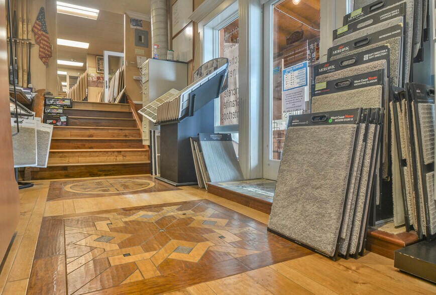 More Photos Of 25266 Highway 18, Crestline General Retail For Sale