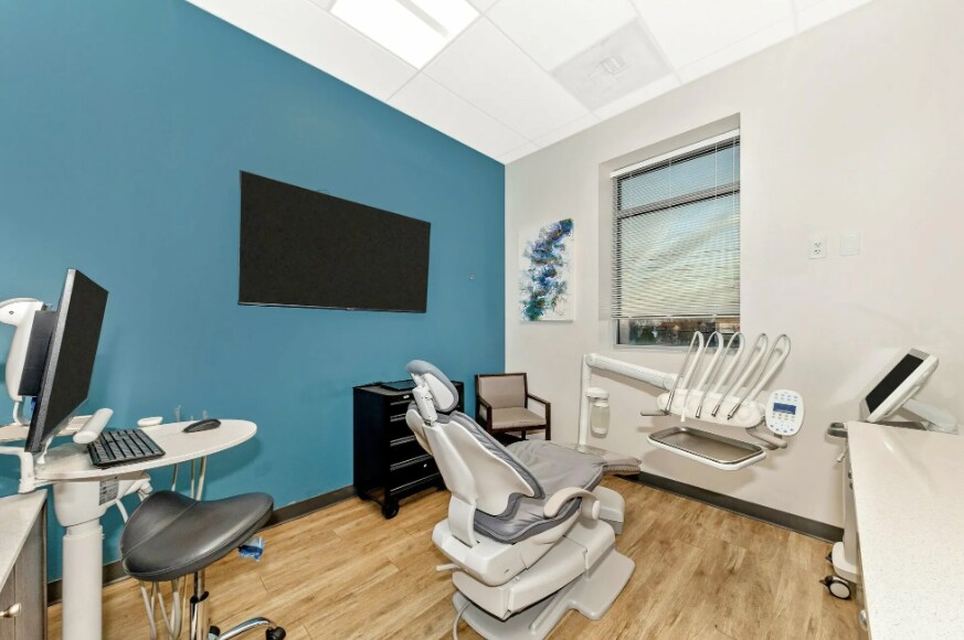 More Photos Of 6550 Mercantile Dr E, Frederick Medical For Sale