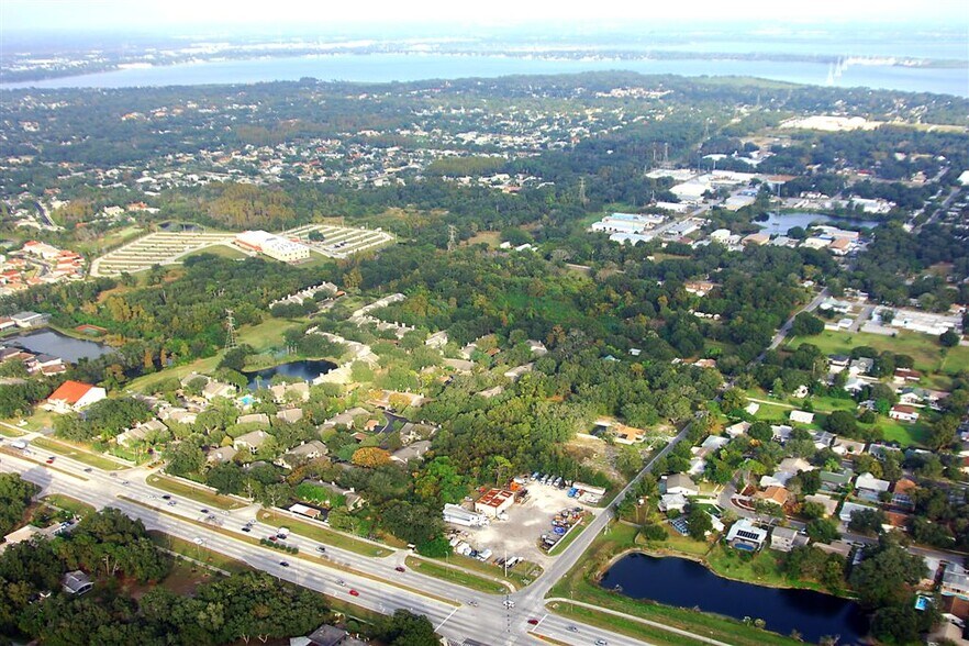 More Photos Of 1885 Cedar St, Safety Harbor Freestanding For Lease