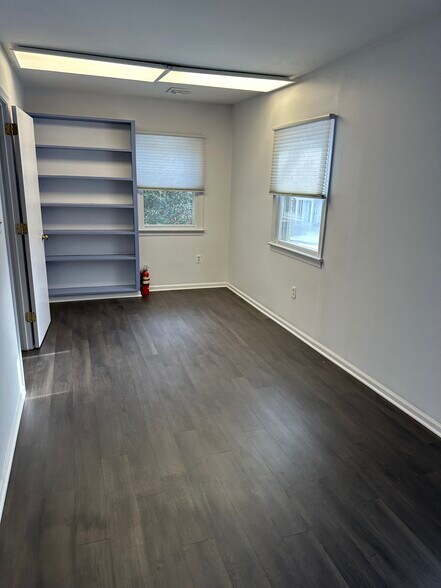 More Photos Of 71 Cedar Ave, Hershey Office For Lease