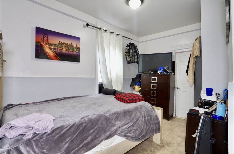 More Photos Of 2606 Central Ave, Union City Apartments For Sale