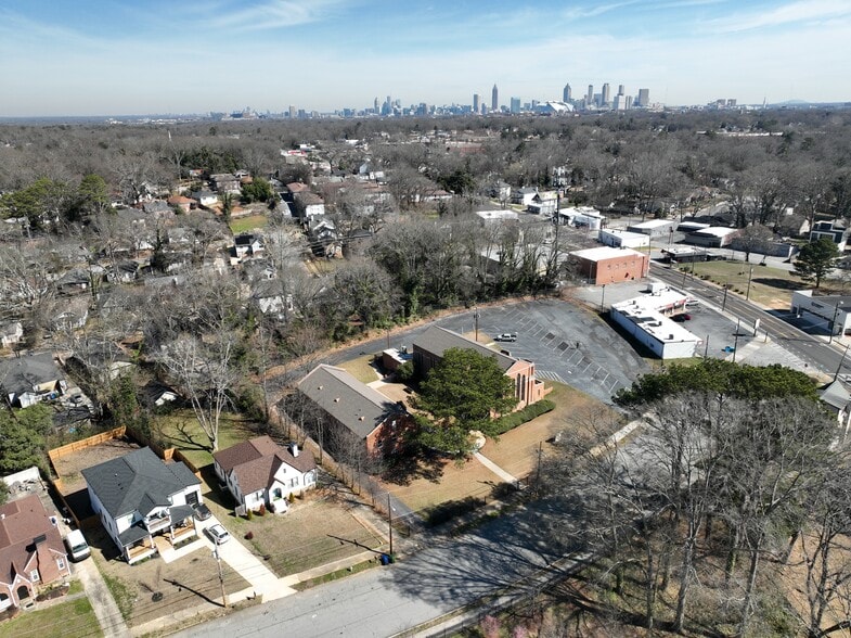 More Photos Of 1583 Westhaven Dr SW, Atlanta Religious Facility For Sale