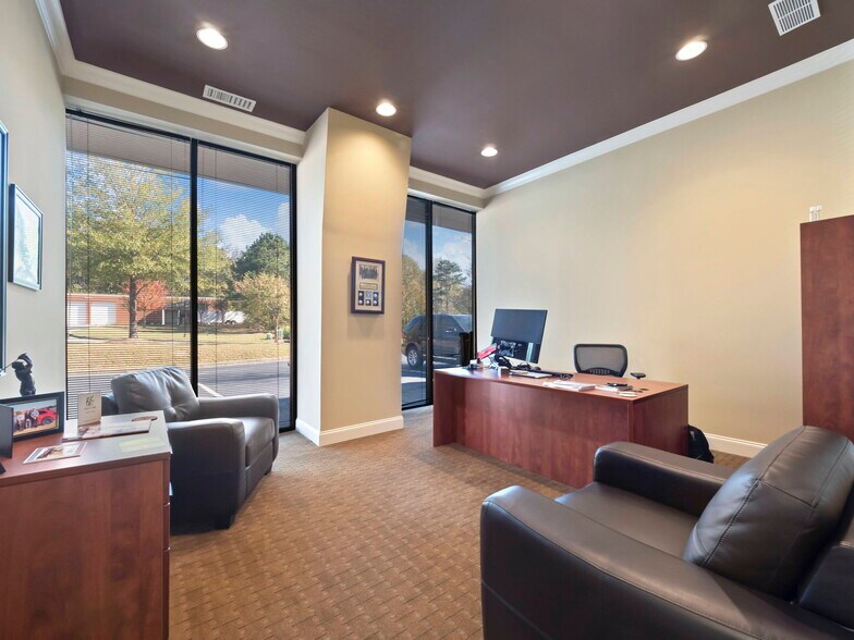 More Photos Of 5224 Palmero Ct, Buford Flex For Sale