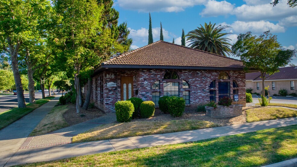 Primary Photo Of 2145 O St, Merced Office For Sale