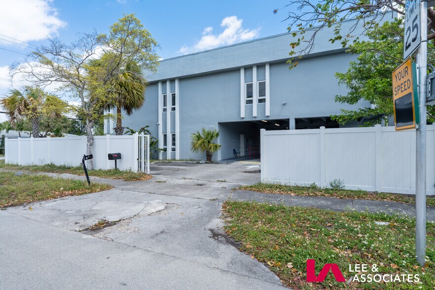 More Photos Of 2751 Van Buren St, Hollywood Schools For Sale