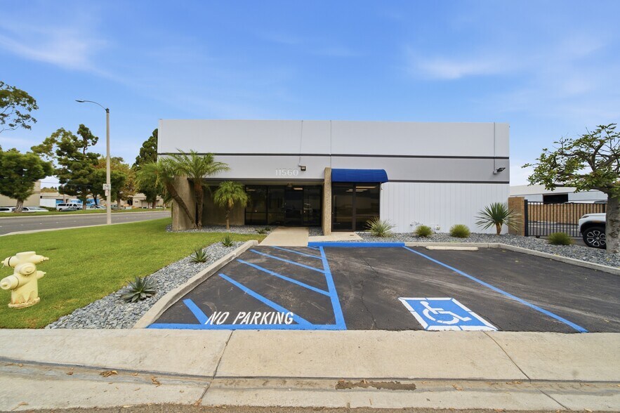 More Photos Of 11560 Seaboard Cir, Stanton Warehouse For Sale