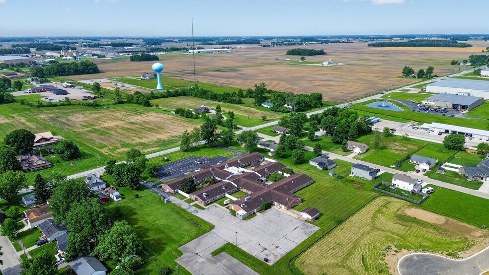 More Photos Of 1529 W Lancaster St, Bluffton Rehabilitation Center For Sale