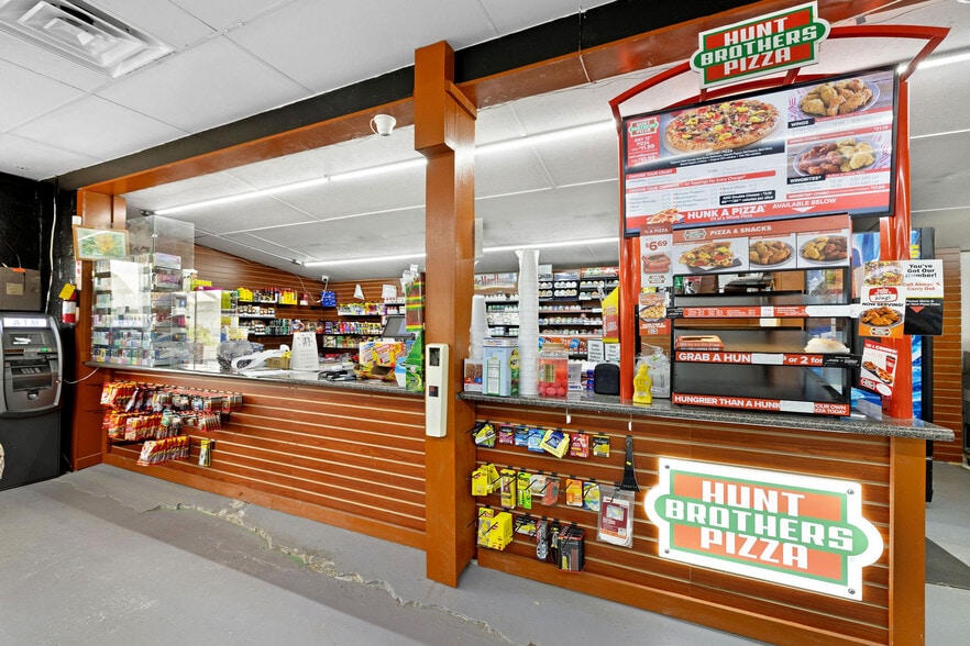 More Photos Of 839 New Hope Cedar Point Rd, New Hope Specialty For Sale