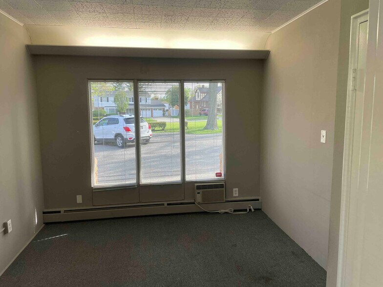 More Photos Of 3985 Race Rd, Cincinnati Office Residential For Lease