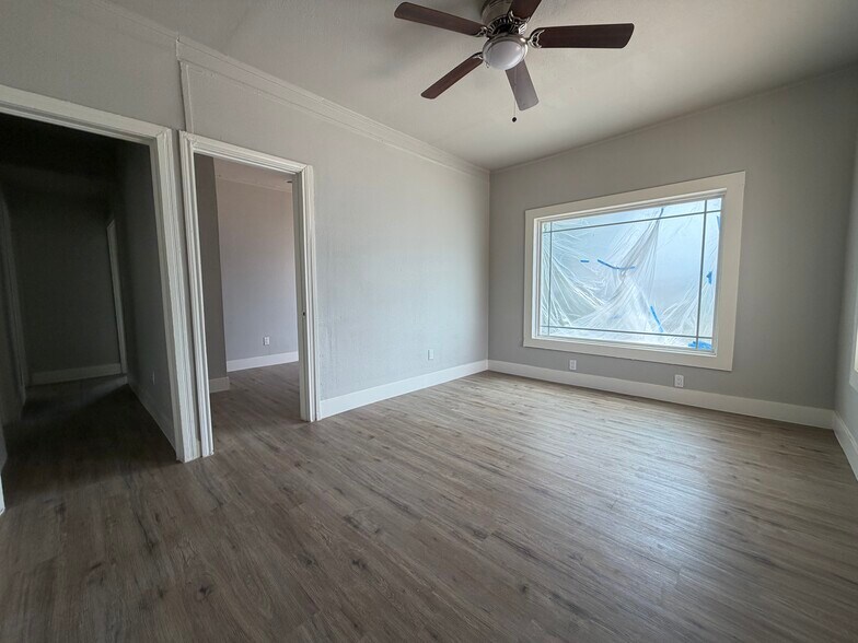 More Photos Of 101 Stanley Ct, San Antonio Multifamily For Sale