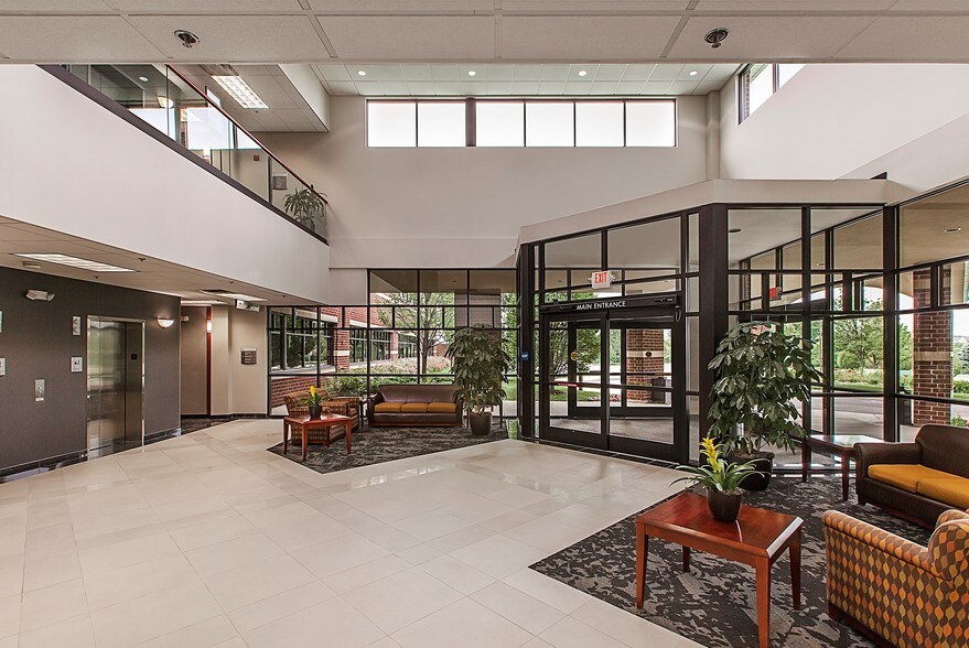 More Photos Of 25500 Meadowbrook Rd, Novi Medical For Lease