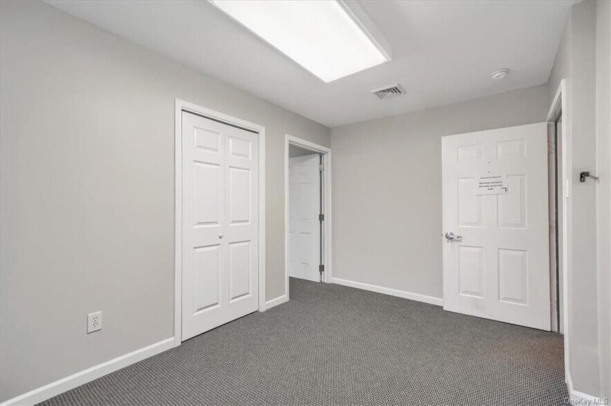 More Photos Of 2679 Route 17M, Goshen Medical For Lease