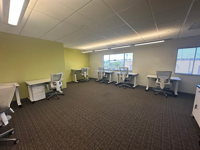 More Photos Of 555 Price Ave, Redwood City Office For Lease