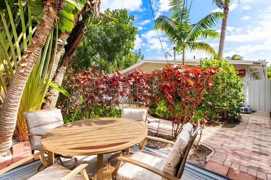 More Photos Of 615-617 NE 9th Ave, Fort Lauderdale Apartments For Sale