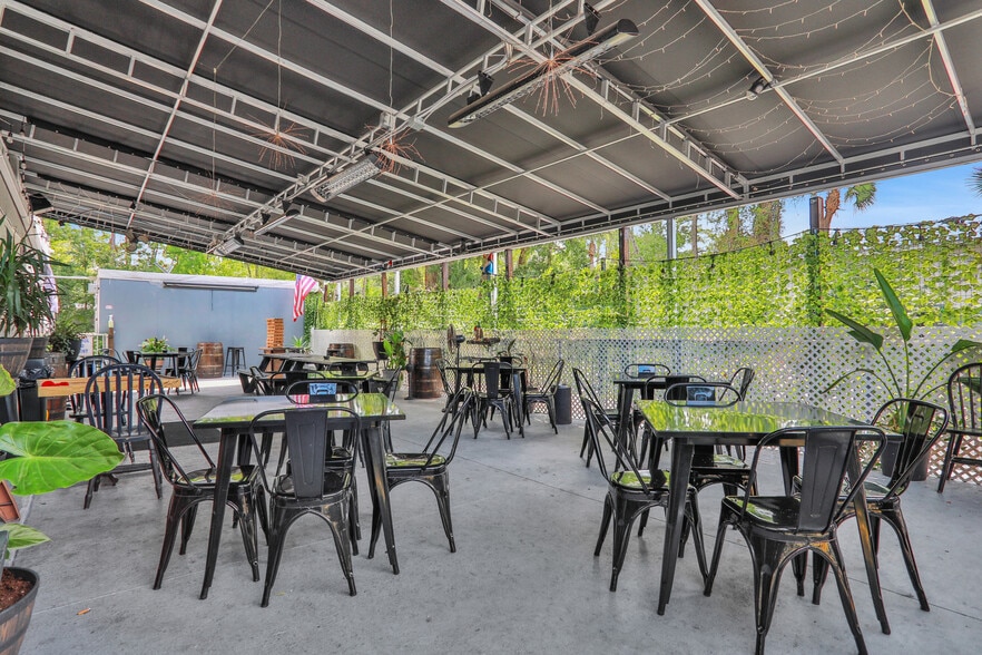 More Photos Of 11475 San Jose Blvd, Jacksonville Bar For Sale