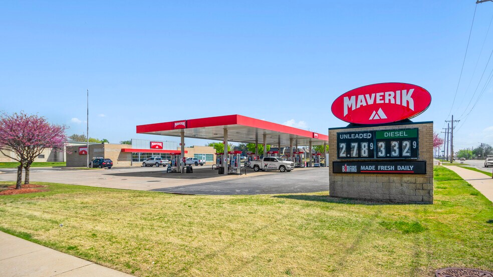 Primary Photo Of 10603 E 86th St, Owasso Convenience Store For Sale