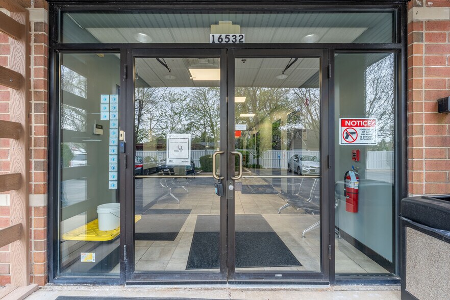 More Photos Of 16532 Oak Park Ave, Tinley Park Medical For Lease