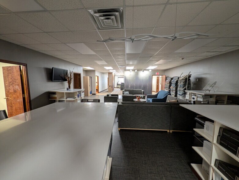 More Photos Of 311 England Pl, Spartanburg Manufacturing For Lease