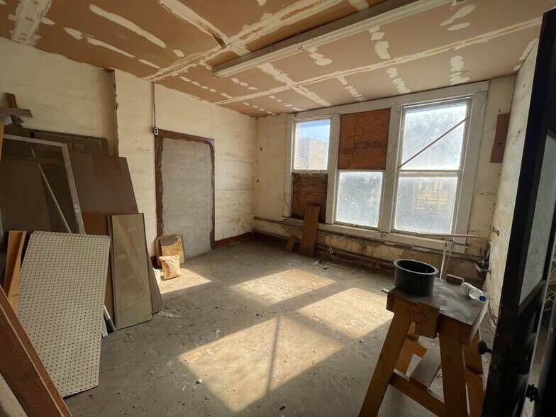 More Photos Of , Laredo General Retail For Sale