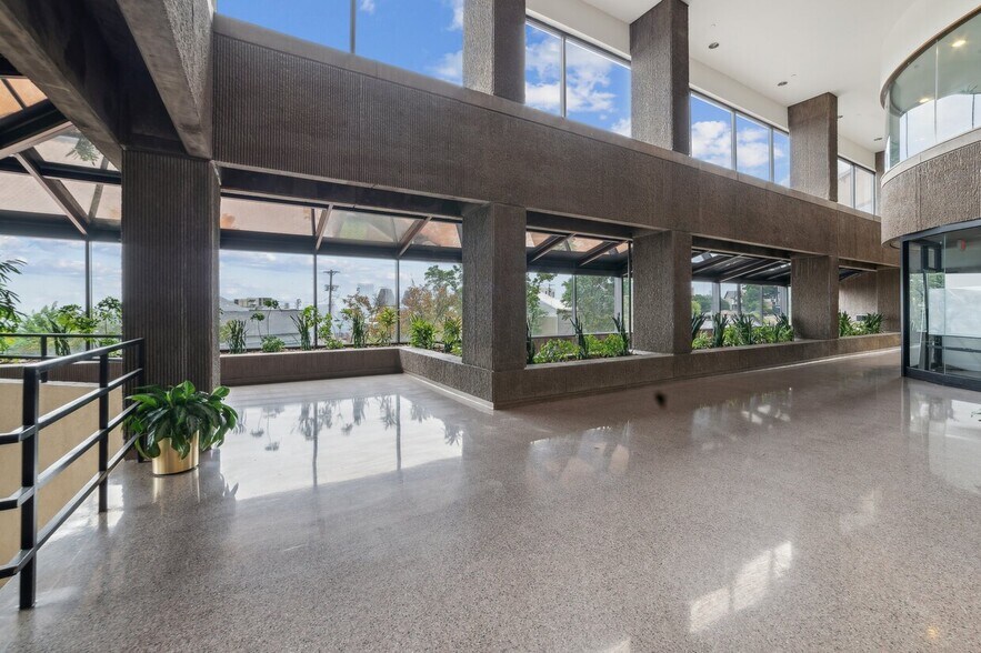 More Photos Of 1301 Grandview Ave, Pittsburgh Office For Lease