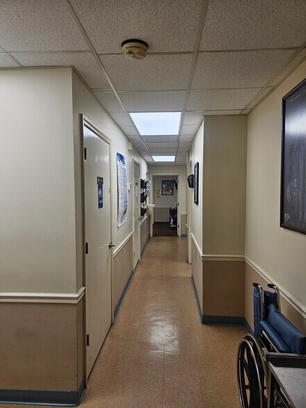More Photos Of 825 Majestic Ct, Gastonia Medical For Lease