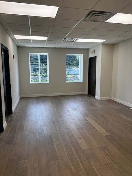 More Photos Of 1706 Northeast Expy, Atlanta Office For Lease
