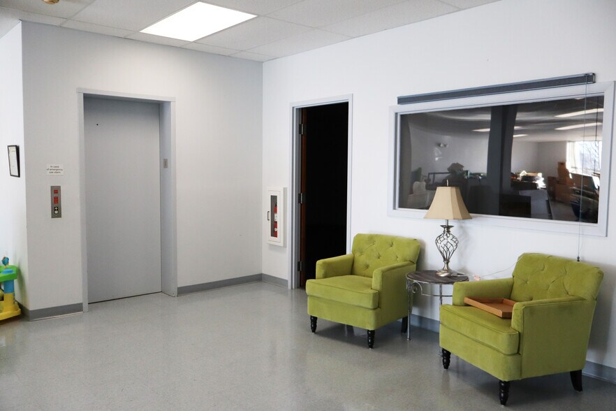 More Photos Of 726 N Cherry St, Winston-Salem Office For Lease