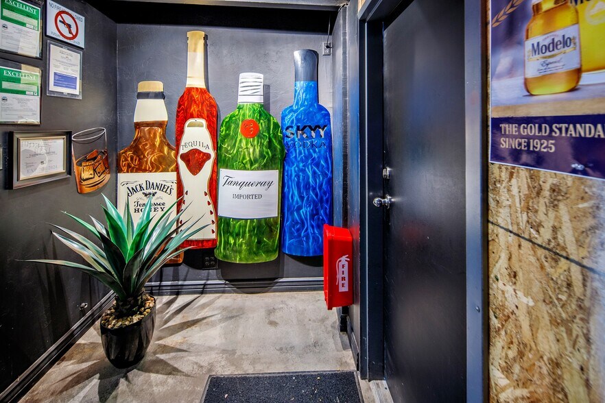 More Photos Of 5035 Powell Lake Rd, Topock Restaurant For Sale