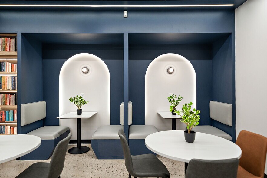 More Photos Of 9900 Boul Cavendish, Montréal Coworking Space