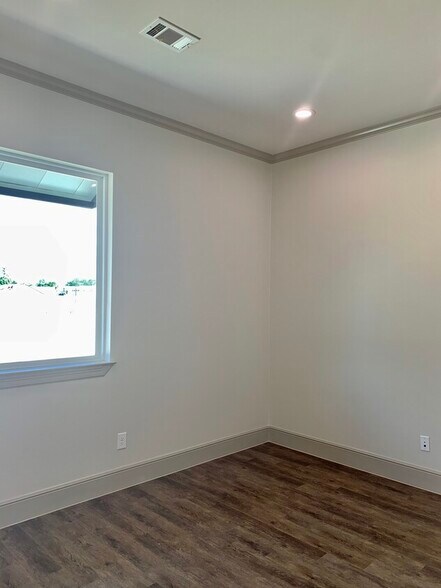 More Photos Of 18930 Kuykendahl Rd, Spring Medical For Lease