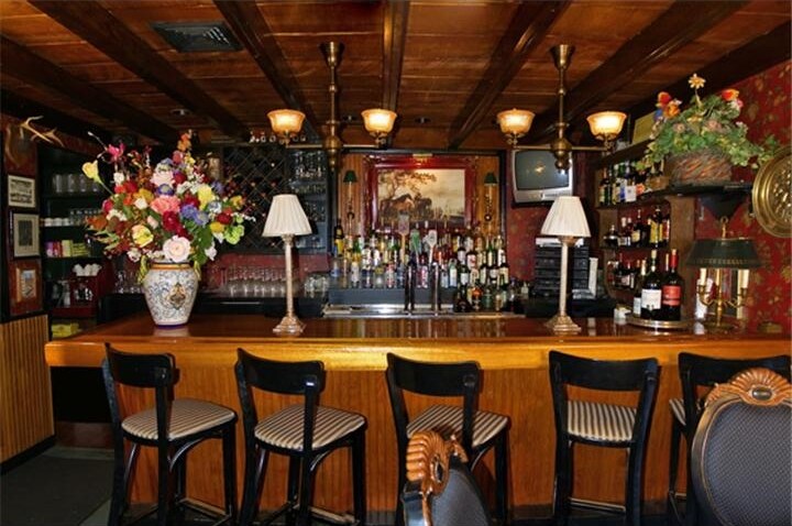 More Photos Of 991 River Rd, Erwinna Restaurant For Lease