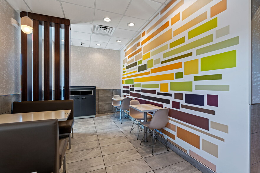 More Photos Of 1400 14th St NW, Austin Service Station For Sale