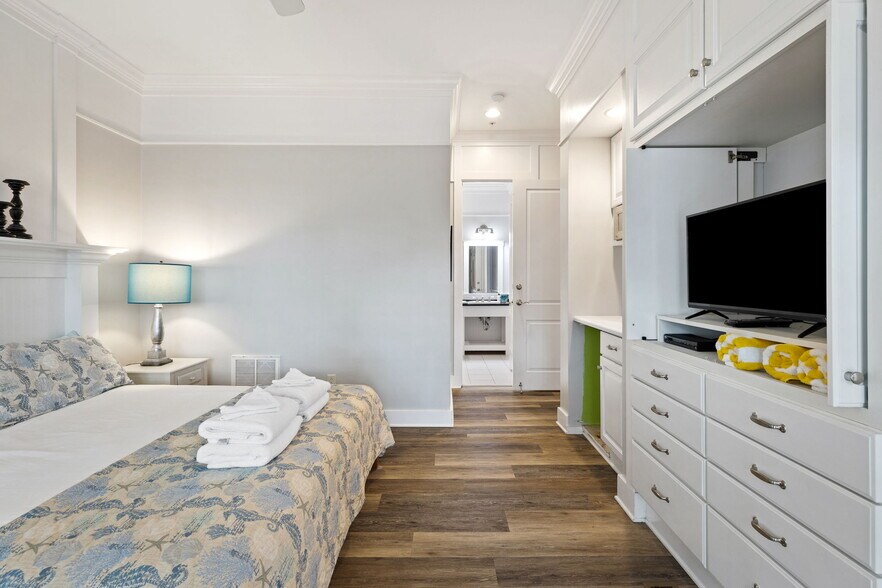 More Photos Of 101 Avenue of Oaks, Daufuskie Island Apartments For Sale