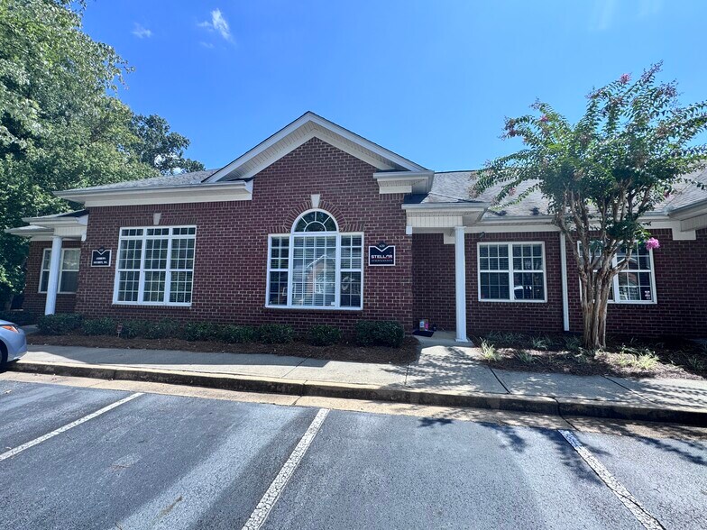 Primary Photo Of 1875 Old Alabama Rd, Roswell Medical For Lease