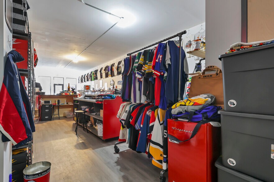 More Photos Of 1555-1563 N 4th St, Columbus Apartments For Sale