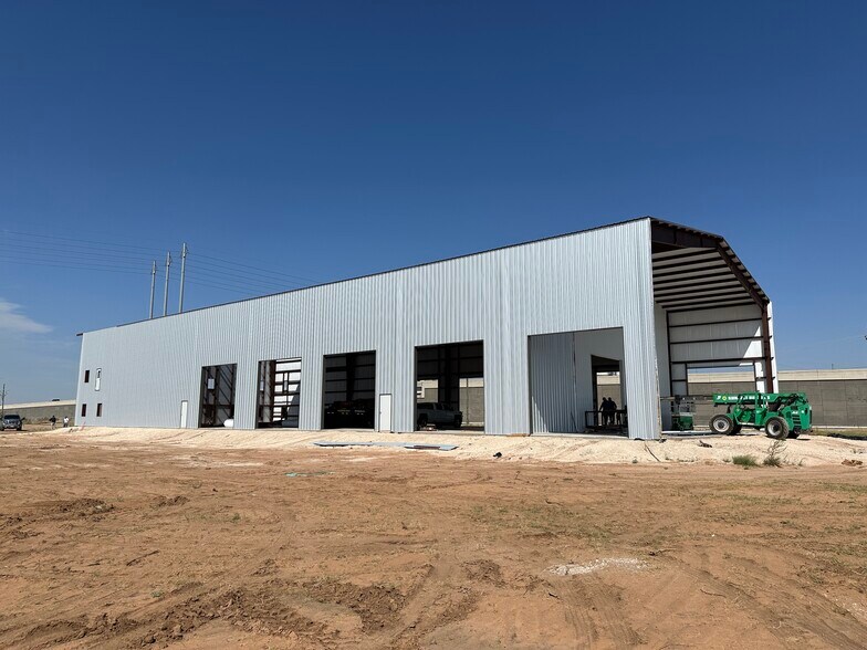More Photos Of TBD Interstate 20, Midland Warehouse For Lease