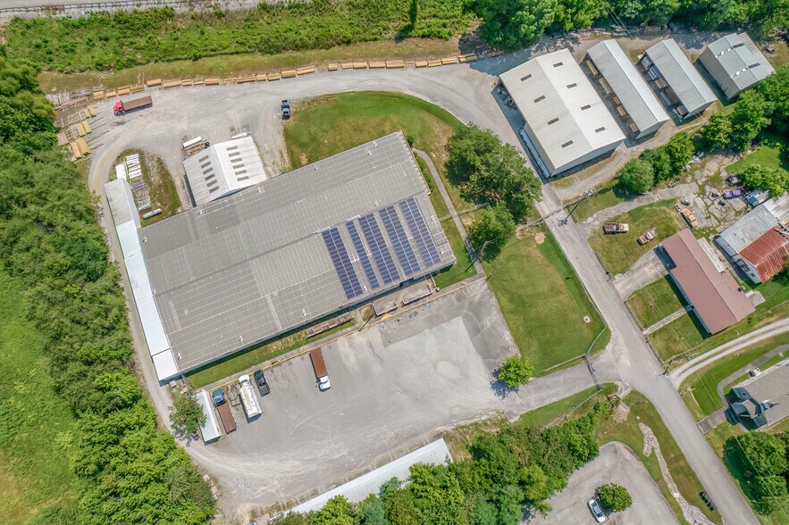 More Photos Of 801 Larry Byrd Rd, Kingston Light Distribution For Sale