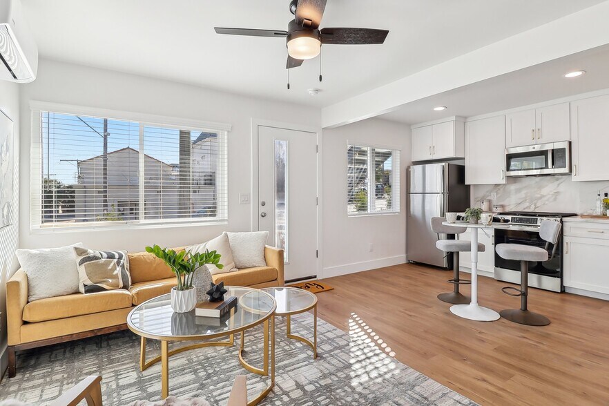 More Photos Of 2520 E St, San Diego Apartments For Sale