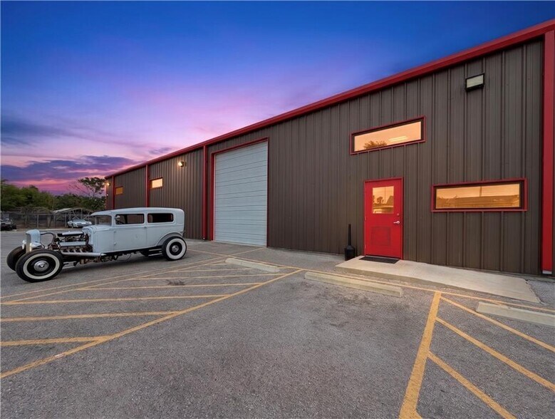 Primary Photo Of 428 Anchor St, Corpus Christi Industrial For Lease