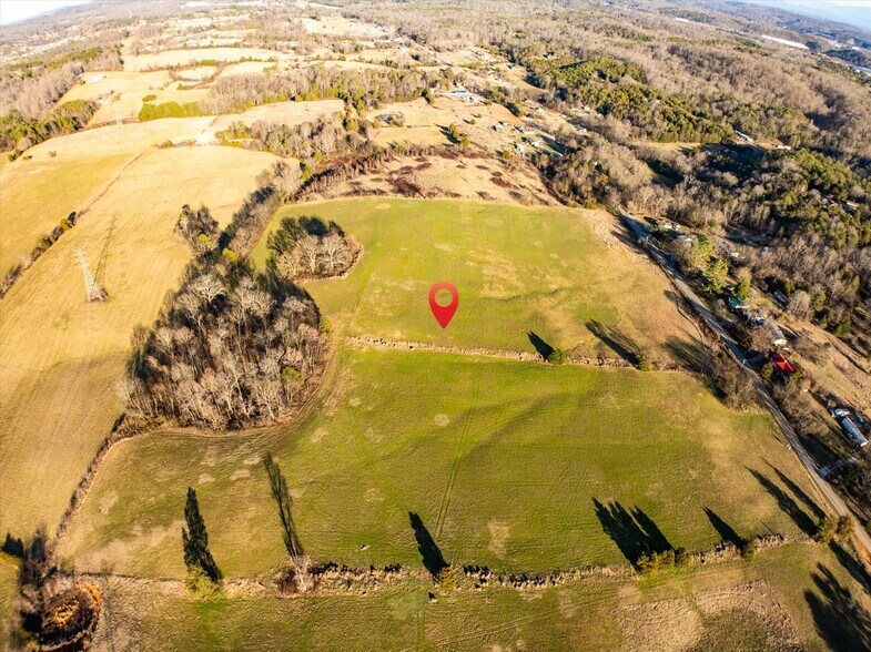 More Photos Of 520 Thorngrove pike, Kodak Land For Sale