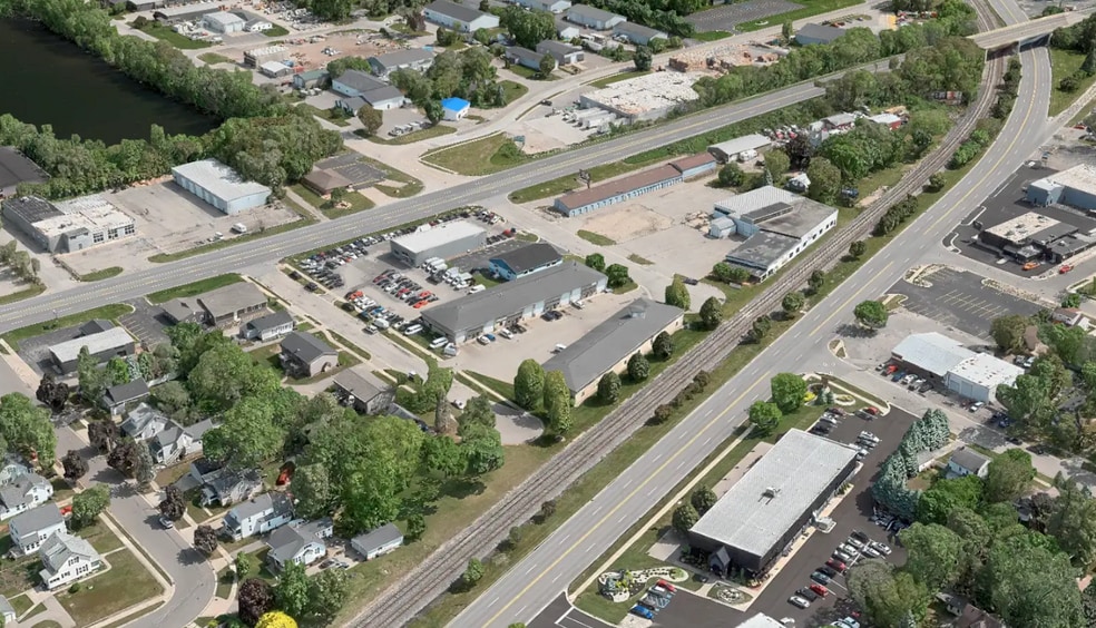 More Photos Of 2863-2877 Sanford Ave, Grandville Warehouse For Lease