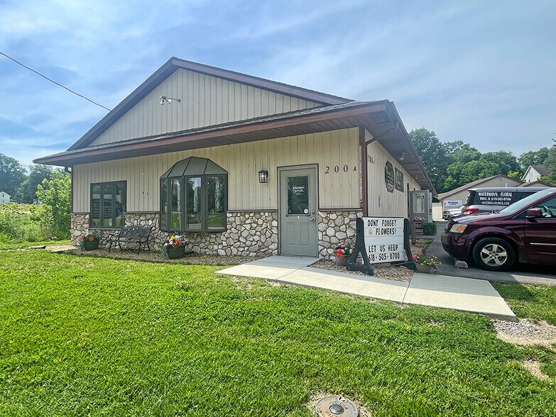 Primary Photo Of 200 Collinsville Rd, Troy Warehouse For Lease